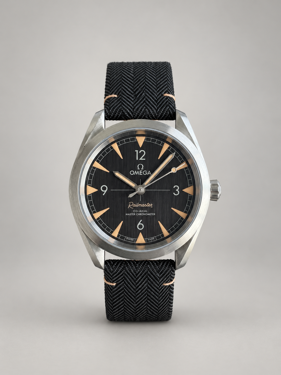 Omega Railmaster 220.12.40.20.01.001