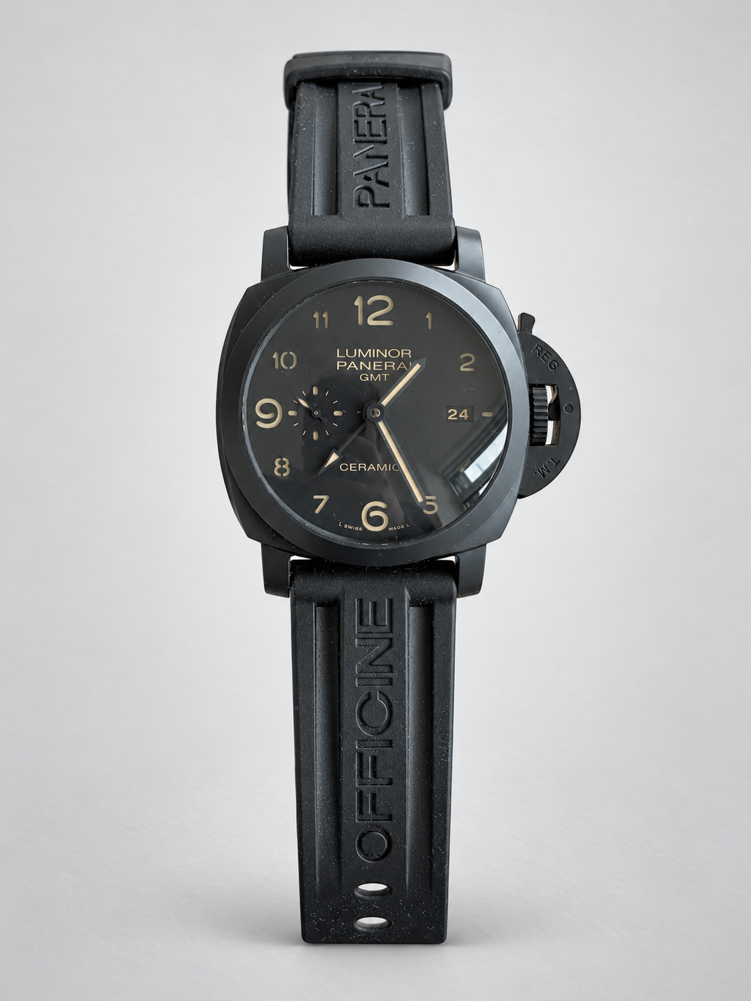Panerai Luminor GMT Ceramic